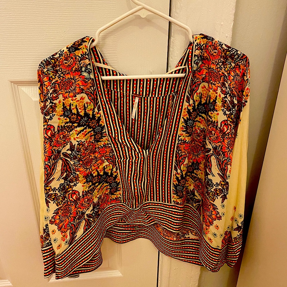 Free People Top - Picture 1 of 3